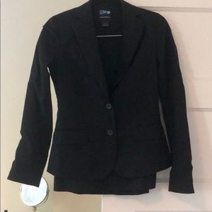 Gorgeous tailored club Monaco suit set